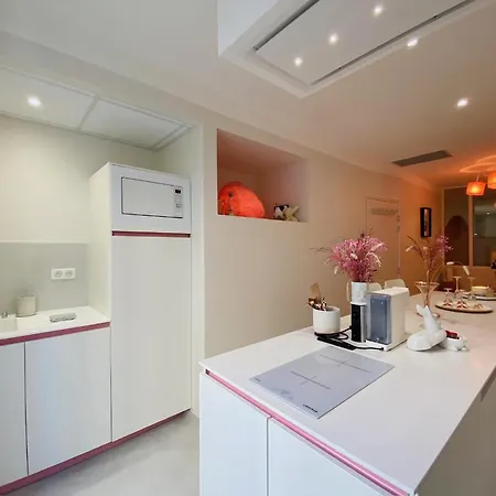 Cocon Atypique Au Coeur Du Quartier Apartment Sete